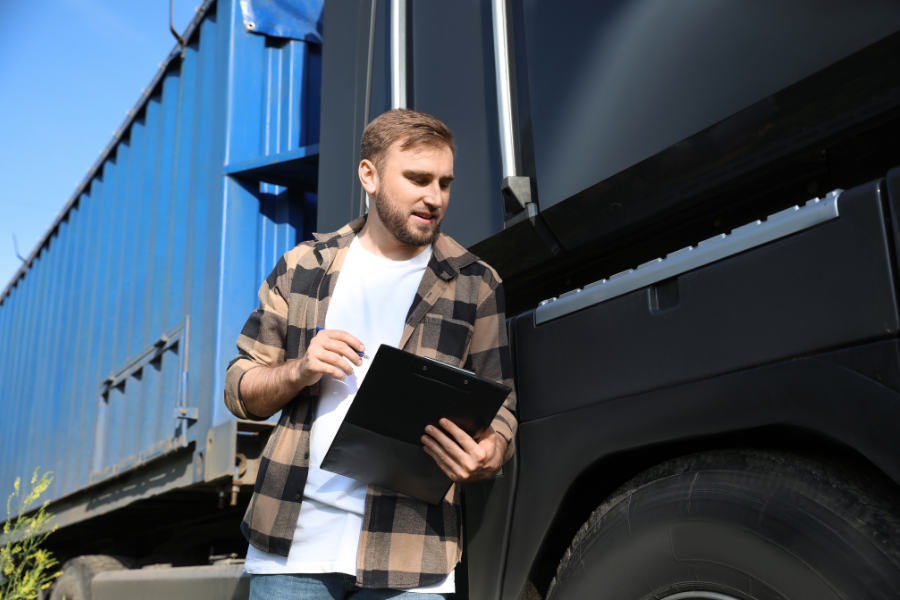 Se busca chofer de tráiler