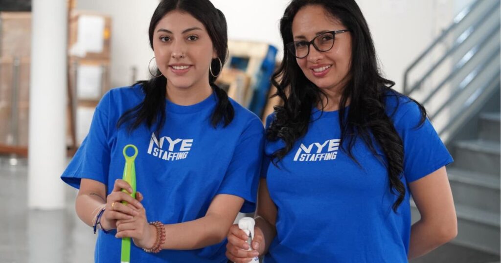 Woman or Young Woman Needed for Cleaning in Miami, Florida, USA